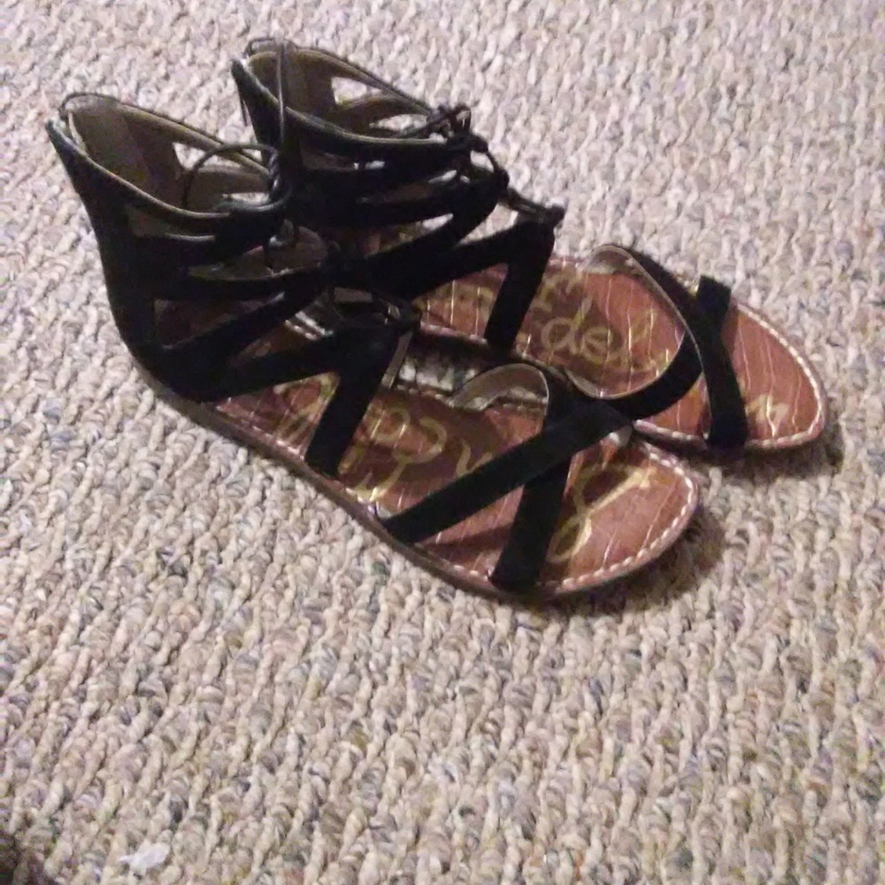 Shoes - Picture 2 of 3